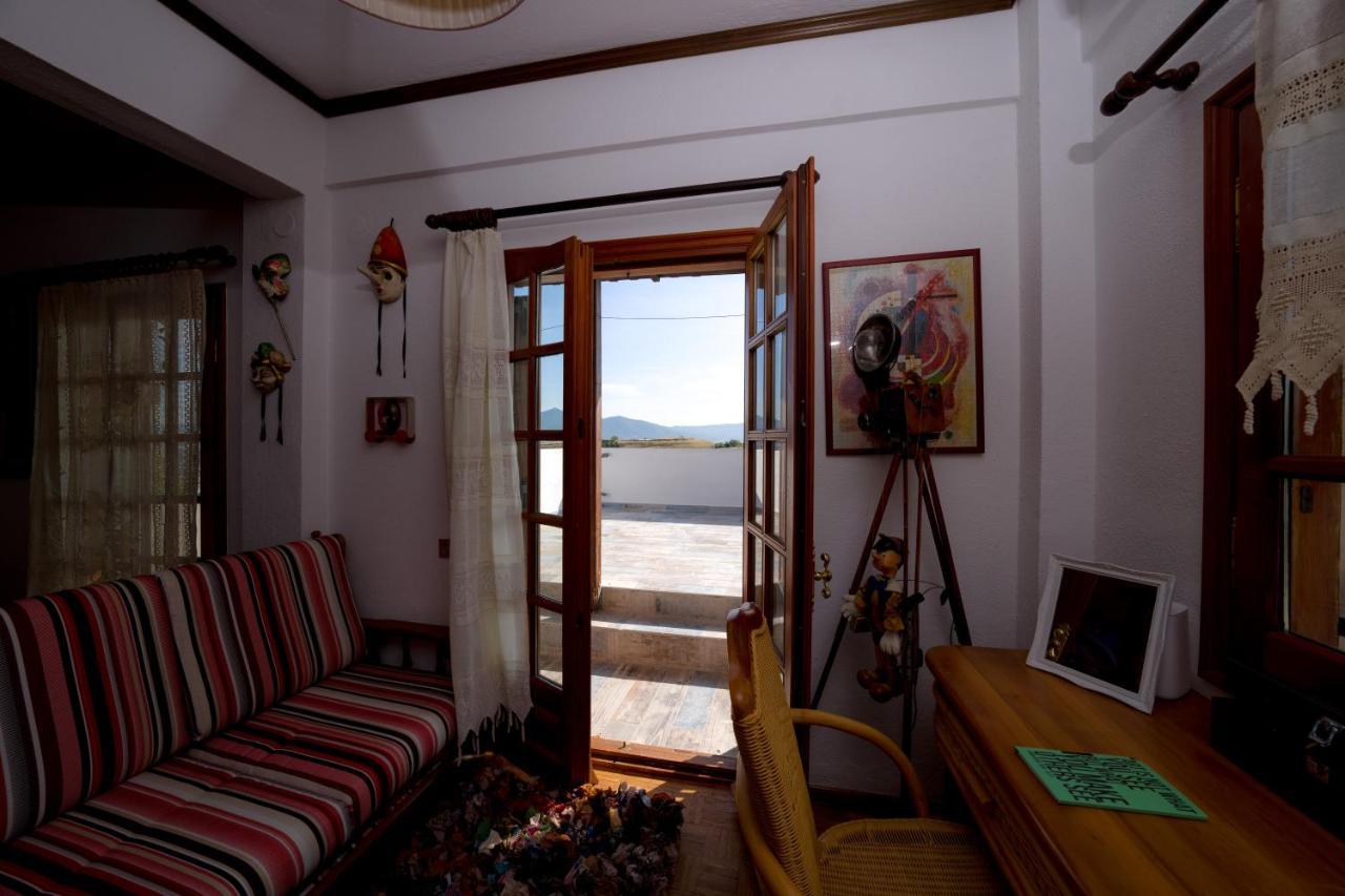 Archontiko Alexandros Luxury Suites Kardiá Exteriör bild
