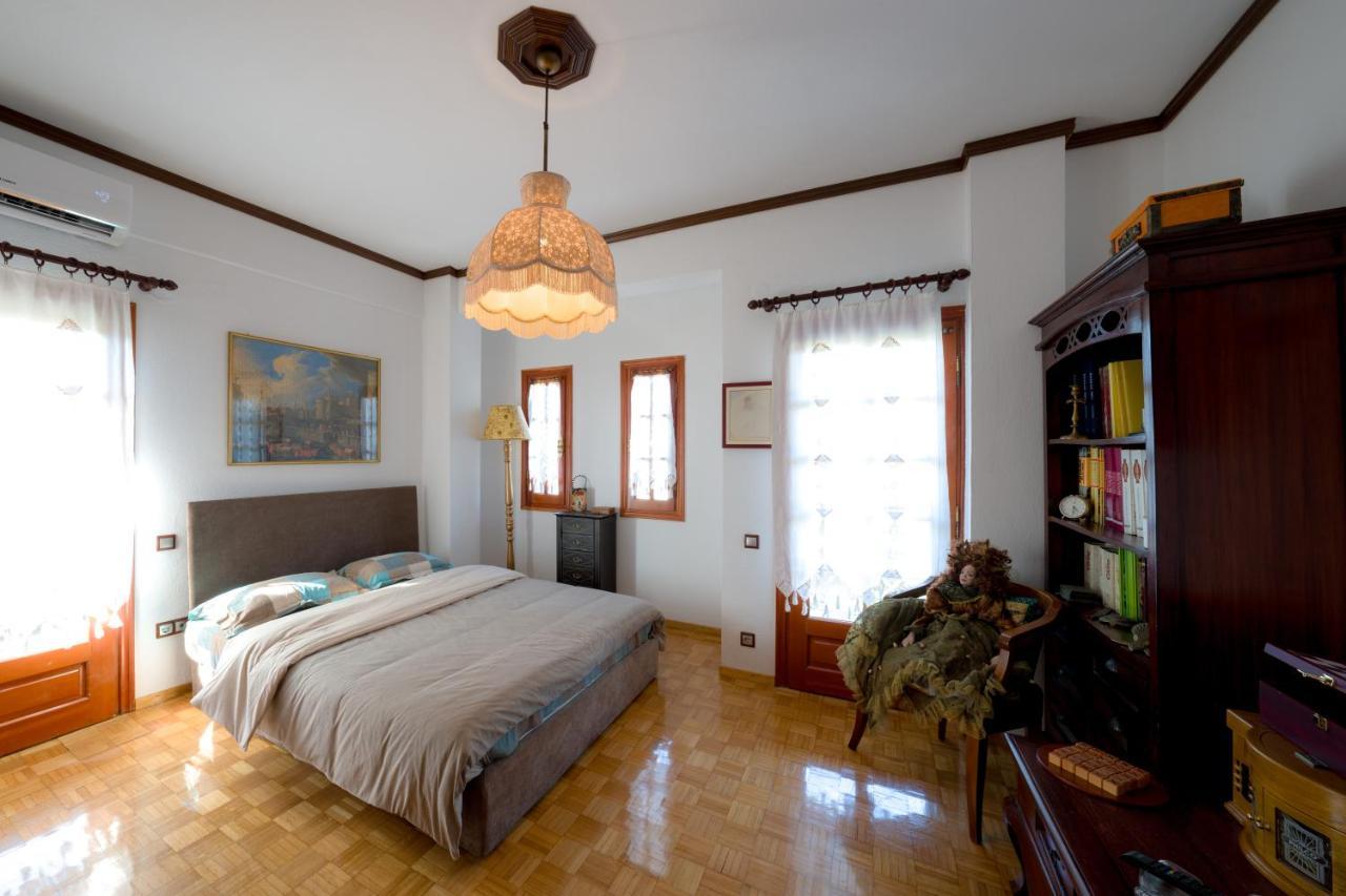 Archontiko Alexandros Luxury Suites Kardiá Exteriör bild